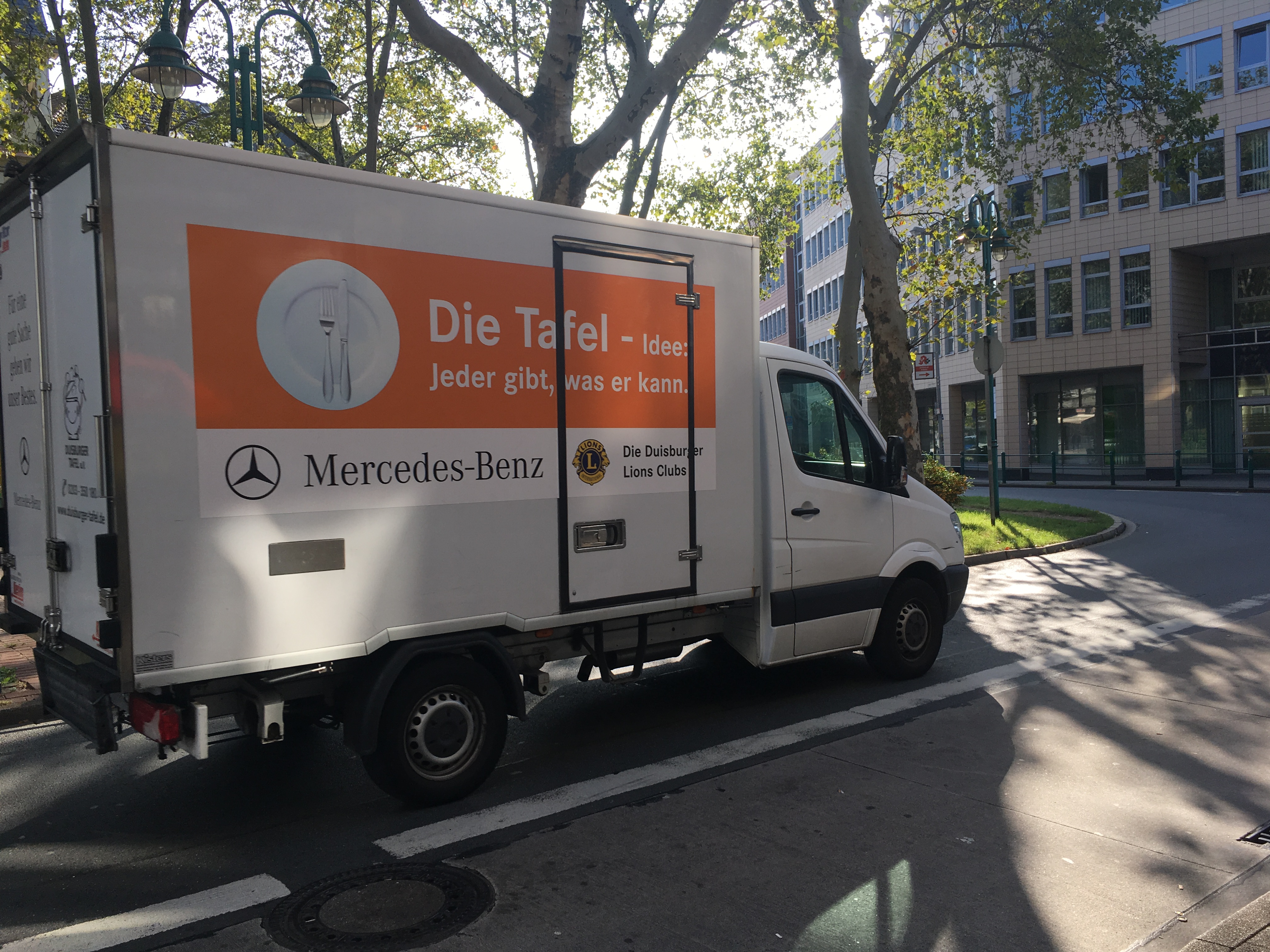 LKW in der City